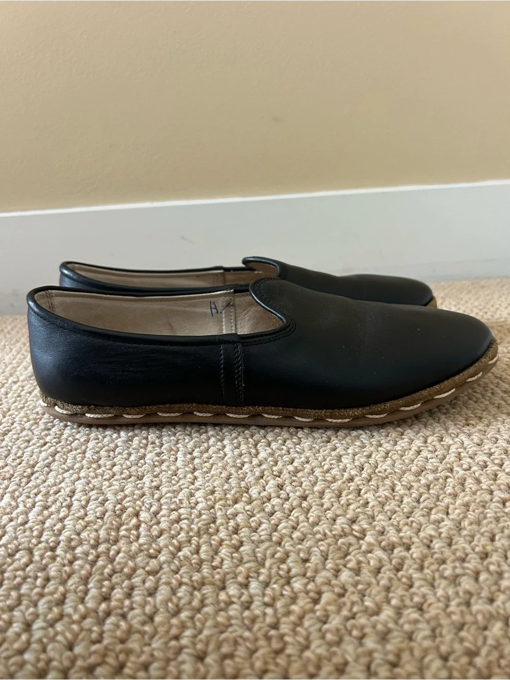 Glove Black Sabah Size 42 Handmade in Turkey Like New